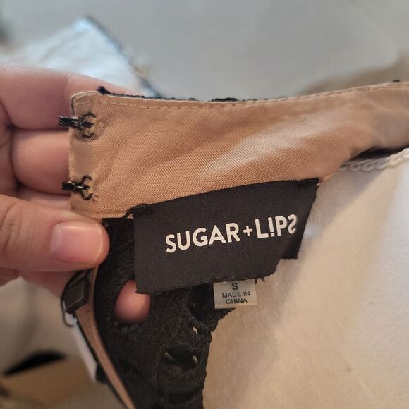 Sugar Lips Black Lace Bodycon Dress Size Small - Picture 5 of 11